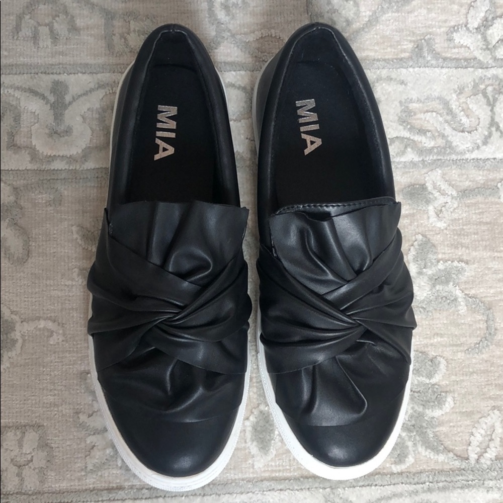 MIA black faux leather slip on - size 8